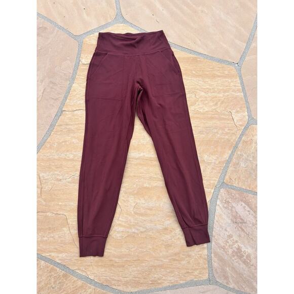 Lululemon Align High Rise Jogger Pants Women 4 Burgundy Nulu Pull On Workout KB - Picture 1 of 3